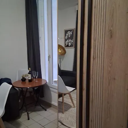 1 Mins Gare Montpatnasse ,close To Eiffel Tour And Louvre Meusm,amusing Place Apartment Paris